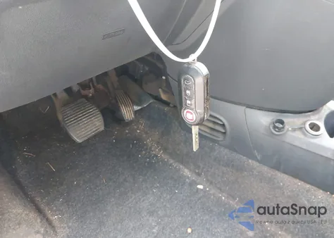 2012 Fiat 500 Pop z USA, uszkodzony, nr VIN 3C3CFFAR9CT112917